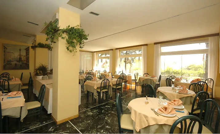 Hotel Palace Varazze 3*,